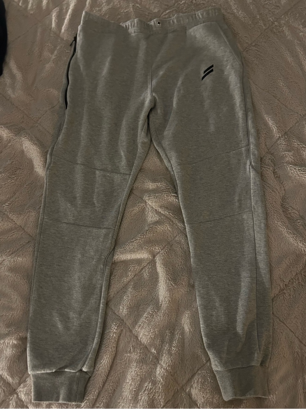 DOYOUEVEN Men’s Grey SlimFit Joggers with DYE Logo, Size XXL